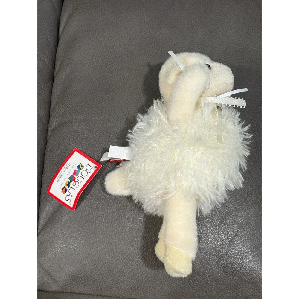 Douglas cuddle toy